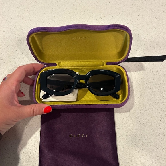 Gucci Geometric frame sunglasses - Picture 3 of 12